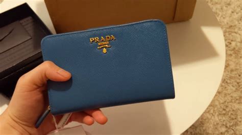 UNBOXING Prada Saffiano Wallet 